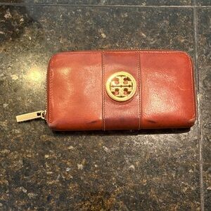 Tory Burch Cognac Leather Zip Wallet with Gold Emblem